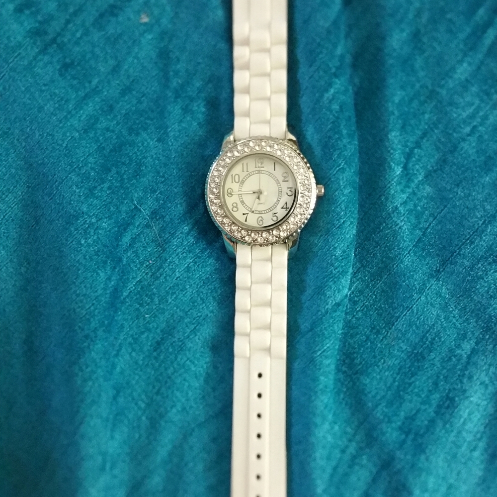 Jelly white rhinestone faced watch